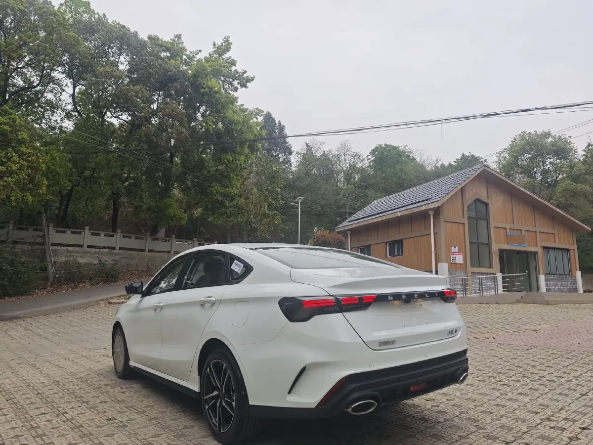 2024 Geely Binray 1.5T 181HP L4 7DCT,autocango,china used car exporter,china ev exporter,chinese used car exporter,chinese used ev exporter