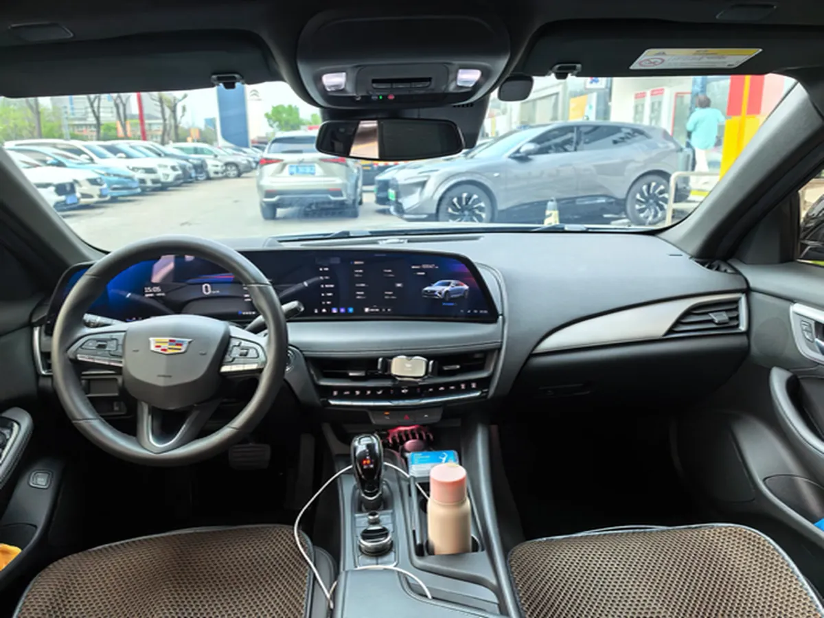 2023 Cadillac CT5 2.0T 237HP L4 10AT,autocango,china used car exporter,china ev exporter,chinese used car exporter,chinese used ev exporter