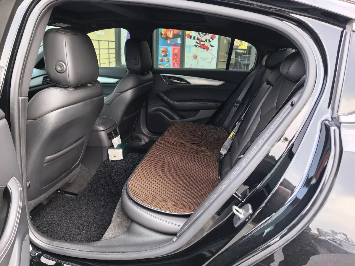 2023 Cadillac CT5 2.0T 237HP L4 10AT,autocango,china used car exporter,china ev exporter,chinese used car exporter,chinese used ev exporter