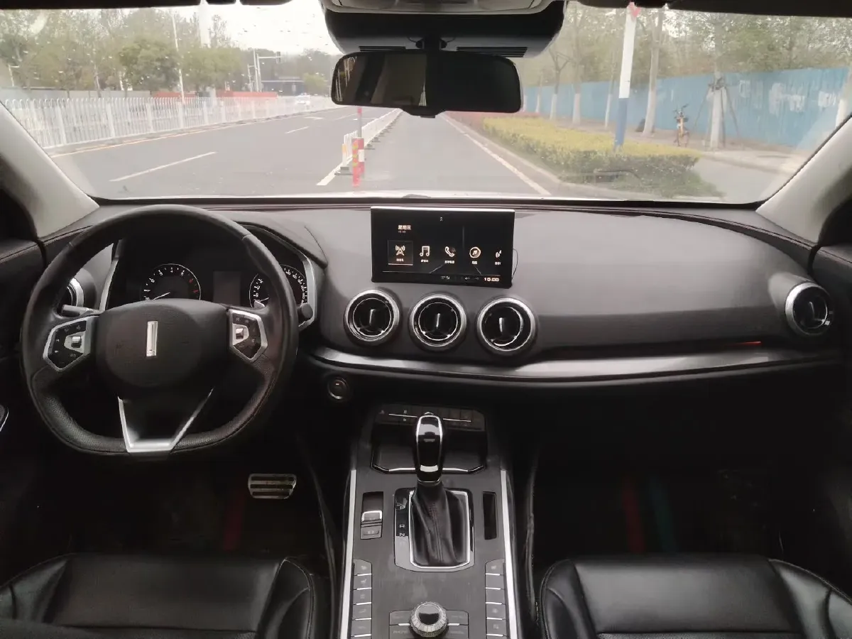 2019 WEY VV5 2.0T 224HP L4 7DCT,autocango,china used car exporter,china ev exporter,chinese used car exporter,chinese used ev exporter