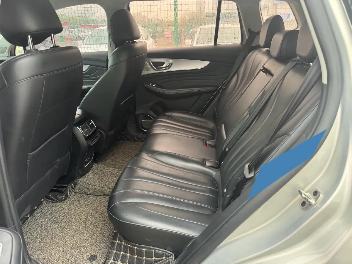 2019 Roewe RX5 MAX 1.5T 173HP L4 6AT,autocango,china used car exporter,china ev exporter,chinese used car exporter,chinese used ev exporter