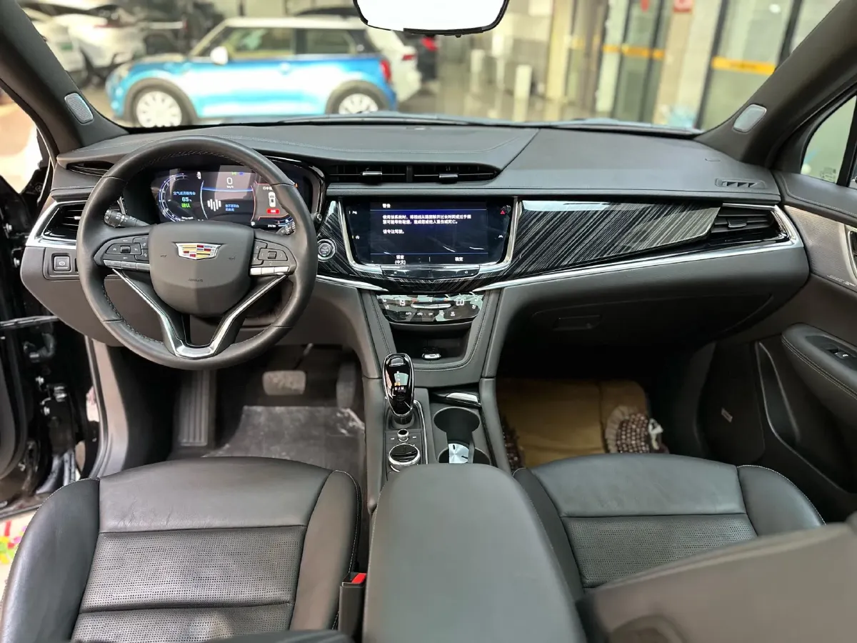 2025 Cadillac XT6 2.0T 237HP L4 9AT,autocango,china used car exporter,china ev exporter,chinese used car exporter,chinese used ev exporter