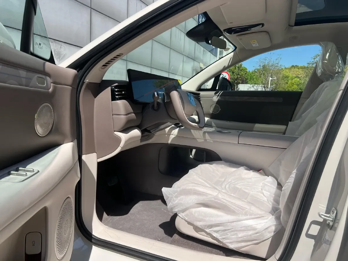 2026 IM LS6 BEV,autocango,china used car exporter,china ev exporter,chinese used car exporter,chinese used ev exporter