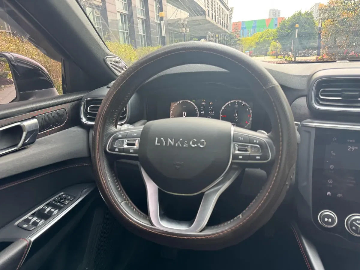 2020 LYNK&CO 03 1.5T 180HP L3 7DCT,autocango,china used car exporter,china ev exporter,chinese used car exporter,chinese used ev exporter