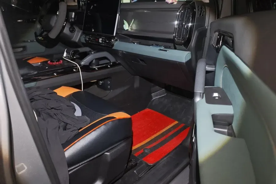 2023 Jetour Traveller 1.5T 184HP L4 7DCT,autocango,china used car exporter,china ev exporter,chinese used car exporter,chinese used ev exporter