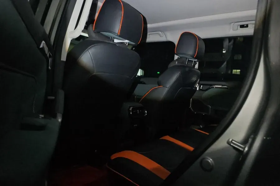 2023 Jetour Traveller 1.5T 184HP L4 7DCT,autocango,china used car exporter,china ev exporter,chinese used car exporter,chinese used ev exporter