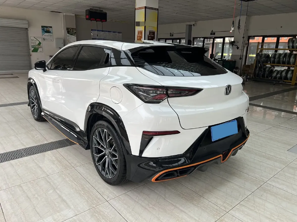 2022 ChangAn UNI-T 1.5T 188HP L4 7DCT,autocango,china used car exporter,china ev exporter,chinese used car exporter,chinese used ev exporter