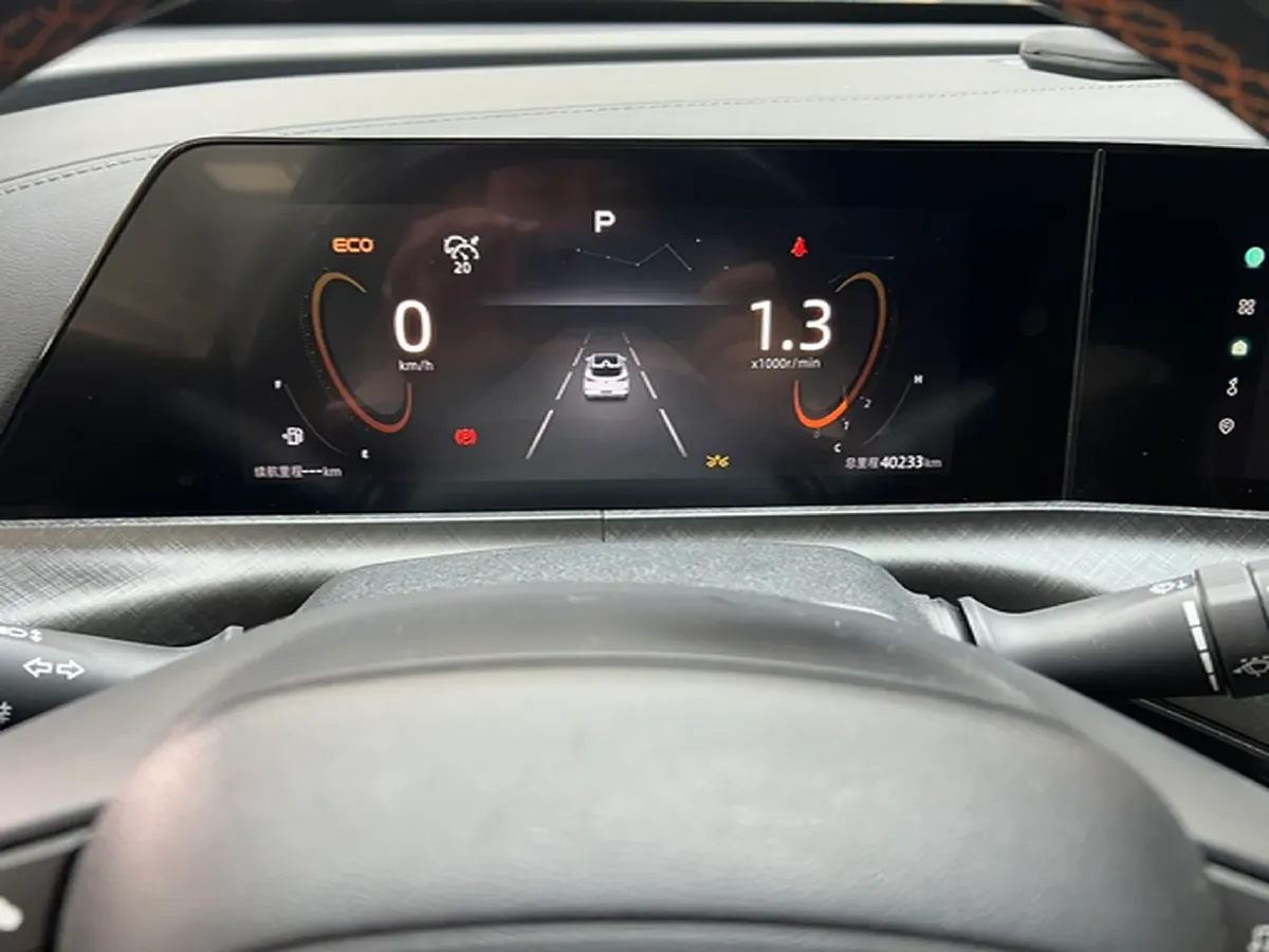 2022 ChangAn UNI-T 1.5T 188HP L4 7DCT,autocango,china used car exporter,china ev exporter,chinese used car exporter,chinese used ev exporter