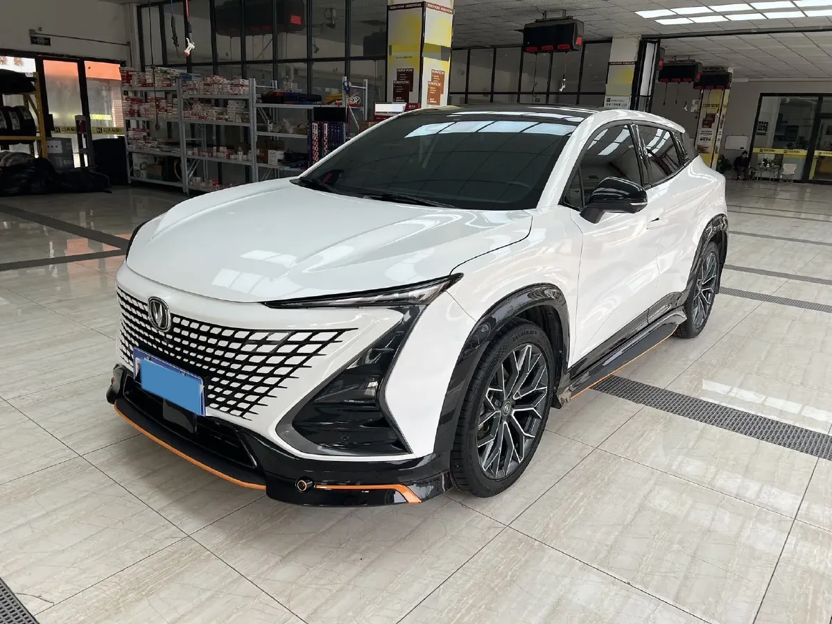 2022 ChangAn UNI-T 1.5T 188HP L4 7DCT,autocango,china used car exporter,china ev exporter,chinese used car exporter,chinese used ev exporter