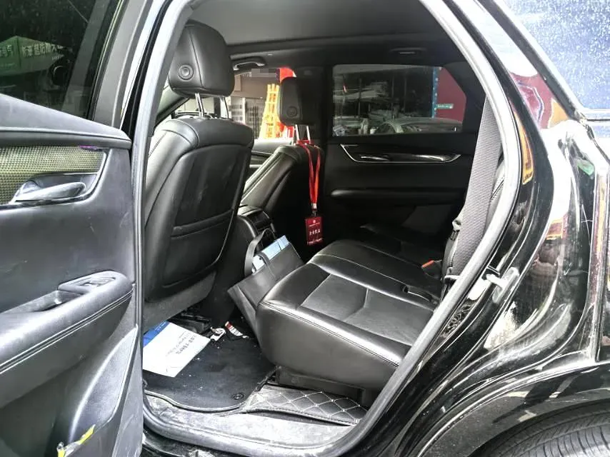 2022 Cadillac XT5 2.0T 237HP L4 9AT,autocango,china used car exporter,china ev exporter,chinese used car exporter,chinese used ev exporter