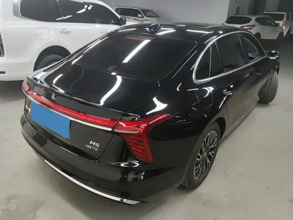 2023 HongQi H5 2.0T 224HP L4 8AT,autocango,china used car exporter,china ev exporter,chinese used car exporter,chinese used ev exporter