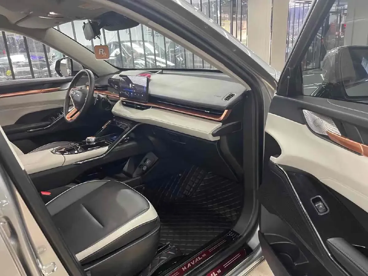 2021 Haval H6 1.5T 169HP L4 7DCT,autocango,china used car exporter,china ev exporter,chinese used car exporter,chinese used ev exporter