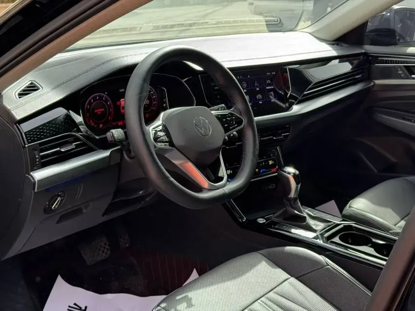 2022 Xpeng P7 BEV 60.2KWH,autocango,china used car exporter,china ev exporter,chinese used car exporter,chinese used ev exporter