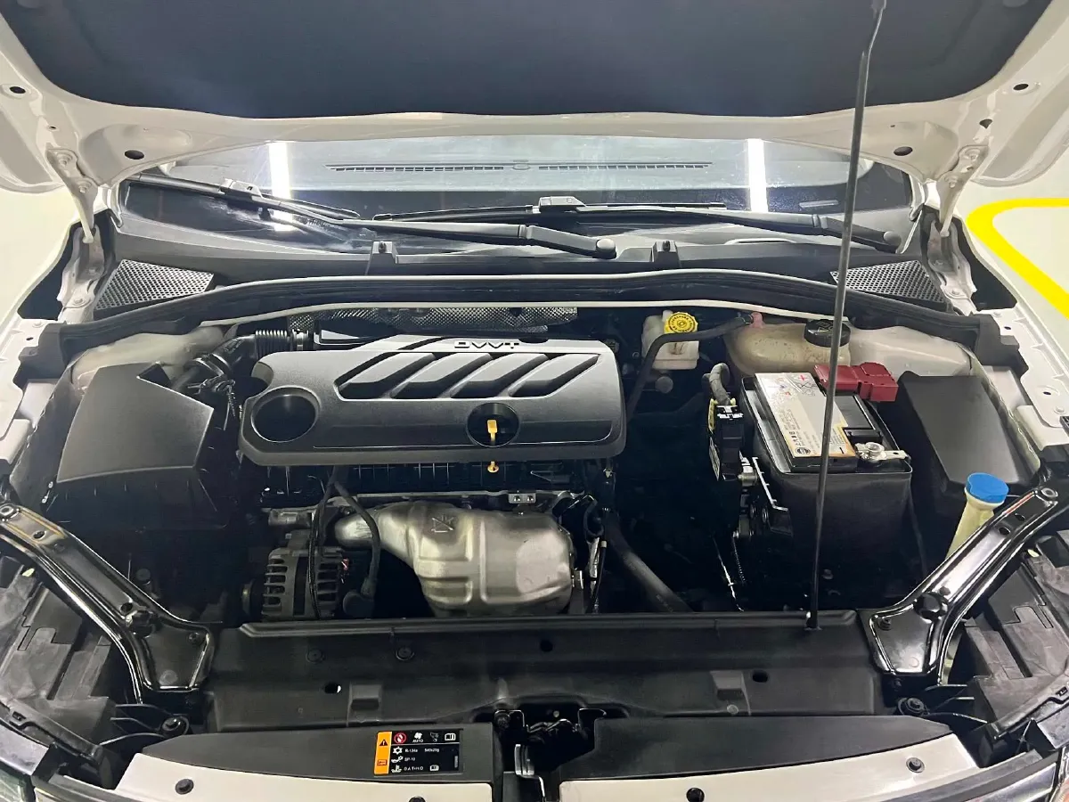 2020 Roewe i6 1.6L 125HP L4 CVT,autocango,china used car exporter,china ev exporter,chinese used car exporter,chinese used ev exporter