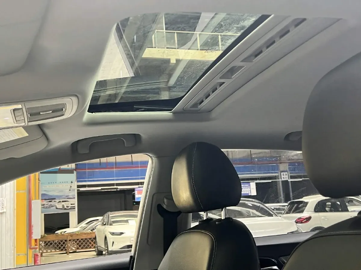 2020 Roewe i6 1.6L 125HP L4 CVT,autocango,china used car exporter,china ev exporter,chinese used car exporter,chinese used ev exporter