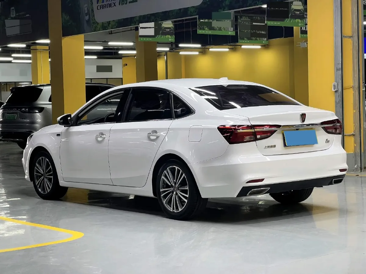 2020 Roewe i6 1.6L 125HP L4 CVT,autocango,china used car exporter,china ev exporter,chinese used car exporter,chinese used ev exporter