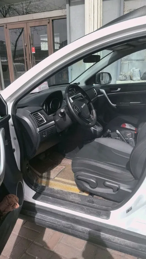 2019 Haval M6 1.5T 150HP L4 7DCT,autocango,china used car exporter,china ev exporter,chinese used car exporter,chinese used ev exporter
