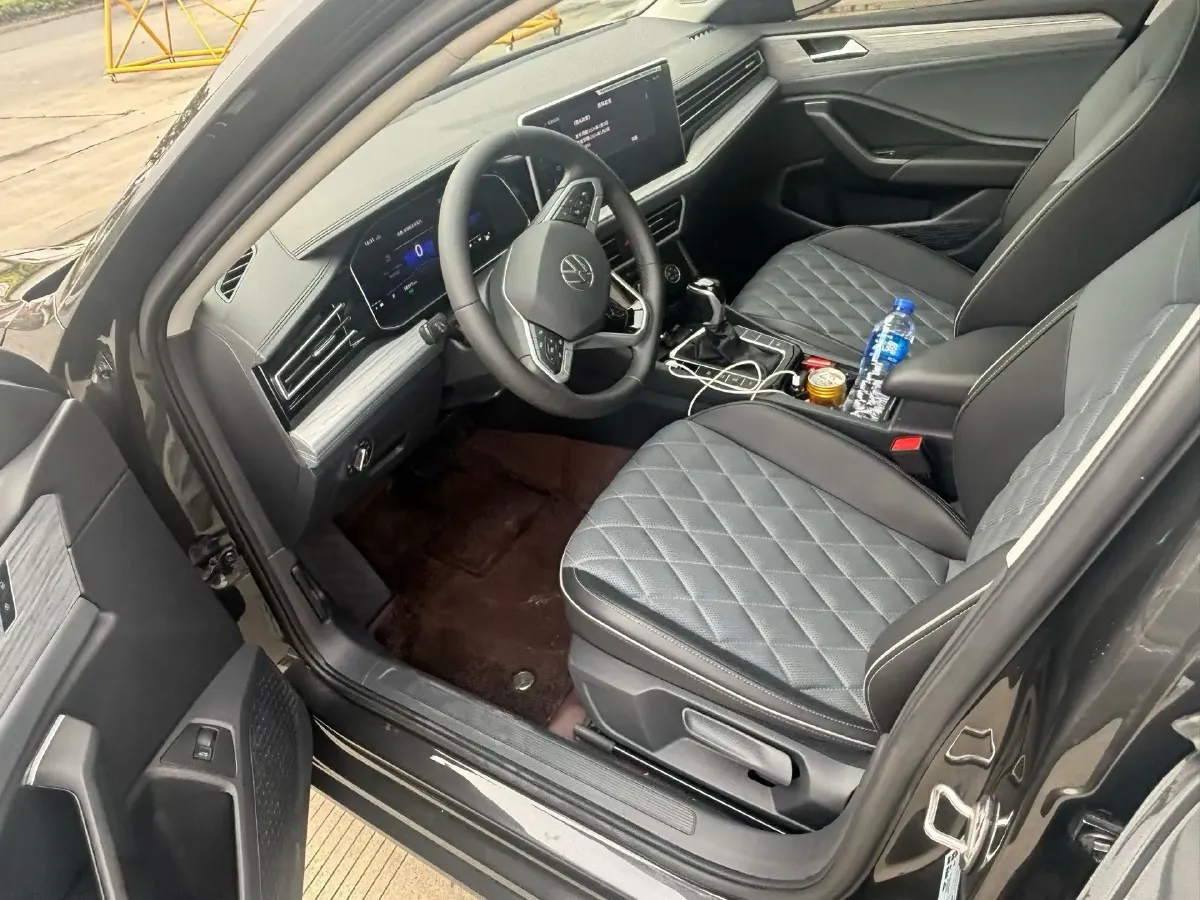 2023 Volkswagen Sagitar 1.5T 160HP L4 7DCT,autocango,china used car exporter,china ev exporter,chinese used car exporter,chinese used ev exporter