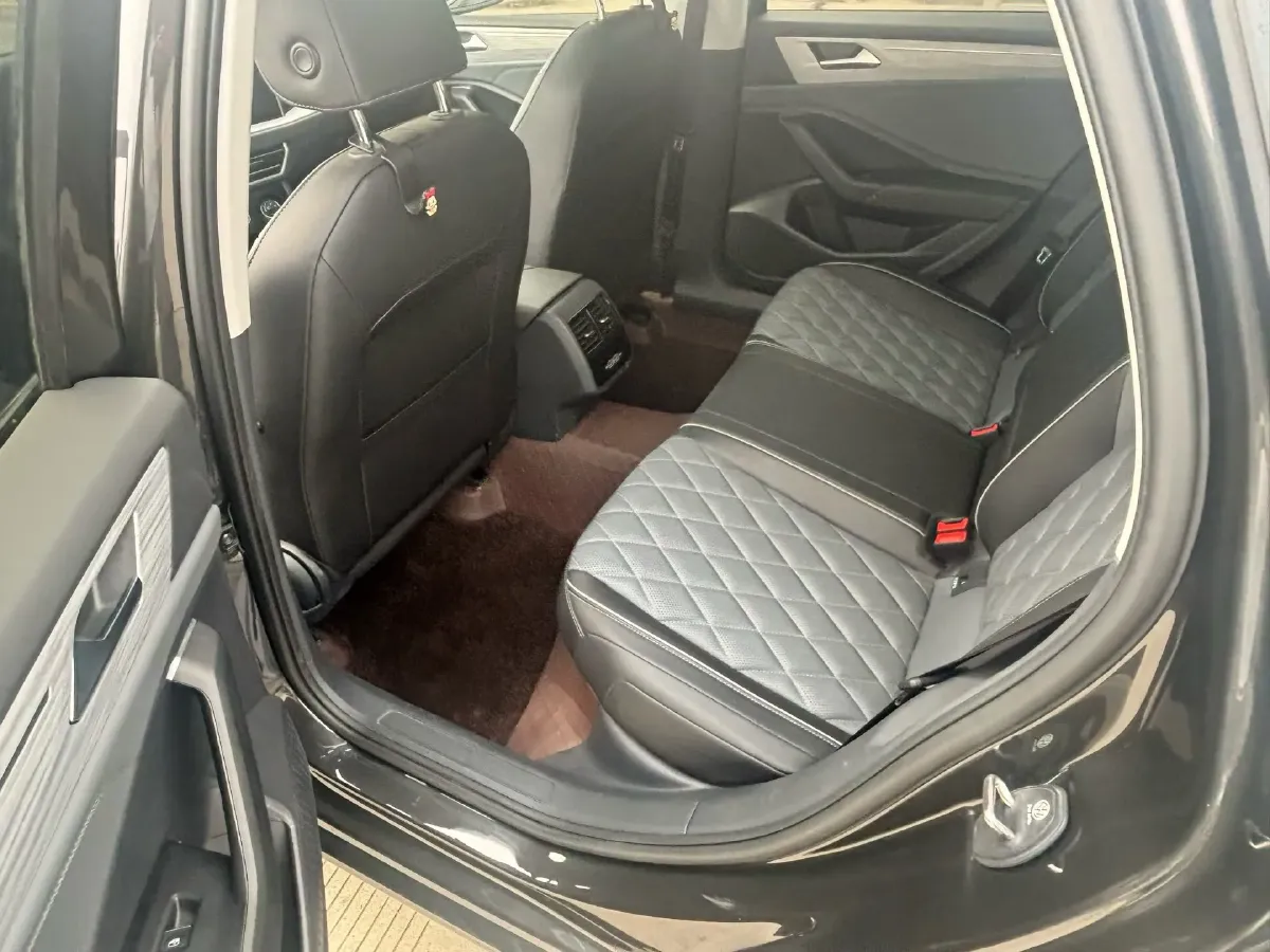 2023 Volkswagen Sagitar 1.5T 160HP L4 7DCT,autocango,china used car exporter,china ev exporter,chinese used car exporter,chinese used ev exporter