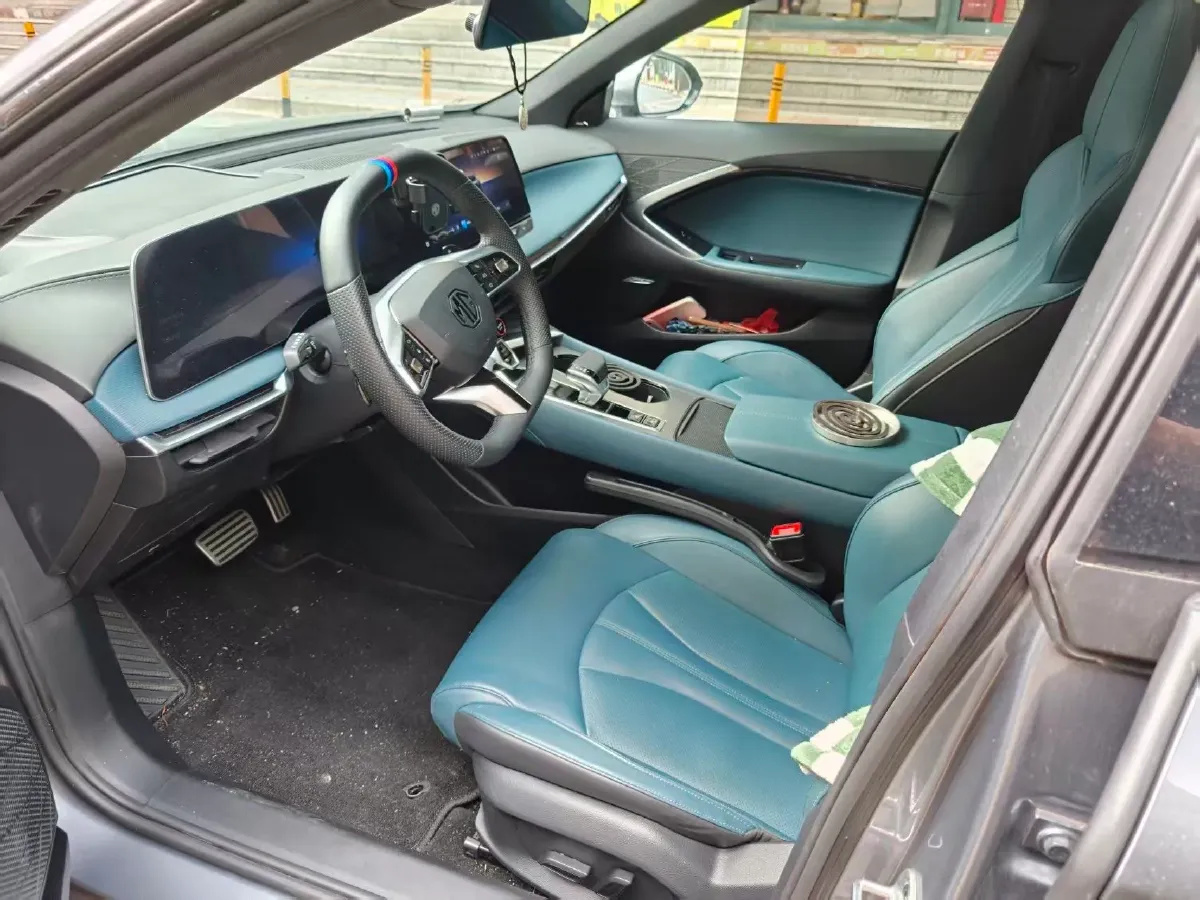 2023 MG 7 2.0T 261HP L4 9AT,autocango,china used car exporter,china ev exporter,chinese used car exporter,chinese used ev exporter