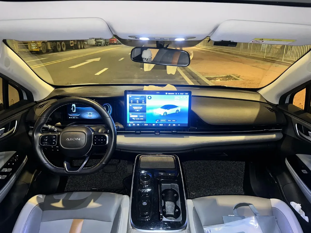 2022 ChangAn Oshan Z6 1.5T 170HP L4 6TCT PHEV 28.4KWH,autocango,china used car exporter,china ev exporter,chinese used car exporter,chinese used ev exporter