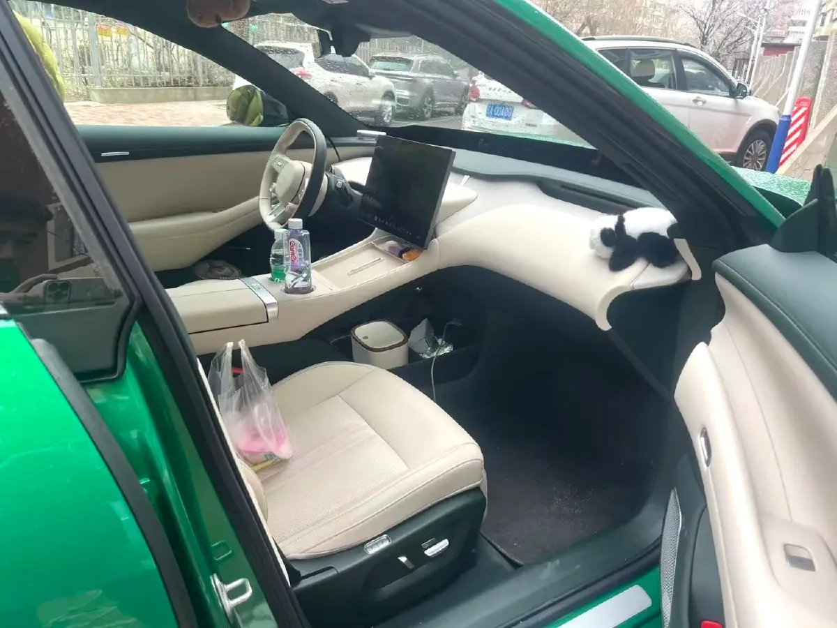 2025 MI YU7 BEV 96.3KWH,autocango,china used car exporter,china ev exporter,chinese used car exporter,chinese used ev exporter