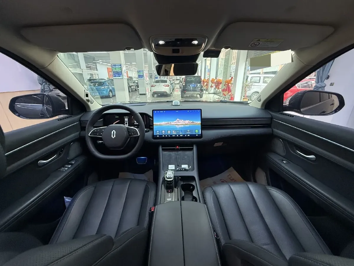 2022 Volvo S60 2.0T 197HP L4 8AT,autocango,china used car exporter,china ev exporter,chinese used car exporter,chinese used ev exporter