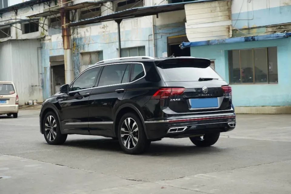 2024 Volkswagen Tiguan L 2.0T 186HP L4 7DCT,autocango,china used car exporter,china ev exporter,chinese used car exporter,chinese used ev exporter