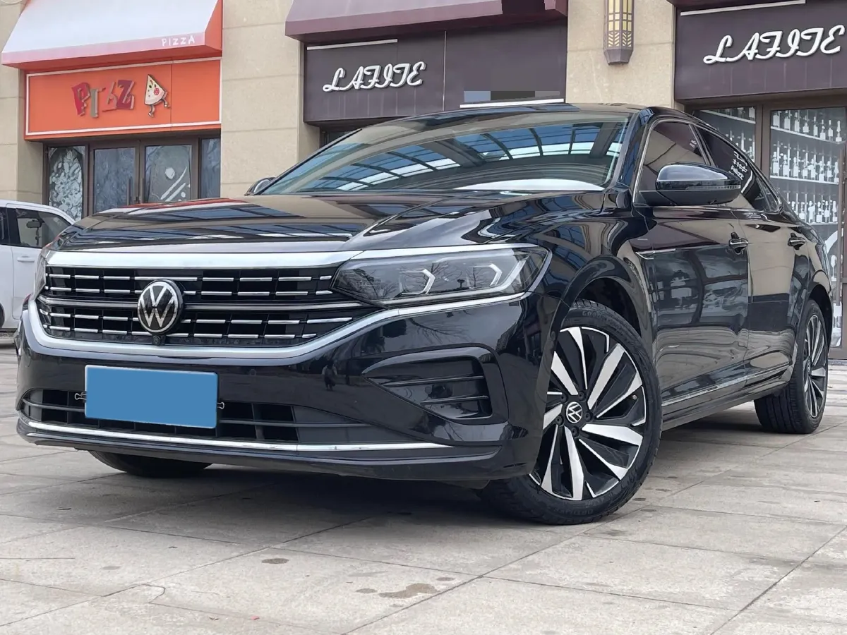 2023 Volkswagen Passat 2.0T 186HP L4 7DCT,autocango,china used car exporter,china ev exporter,chinese used car exporter,chinese used ev exporter