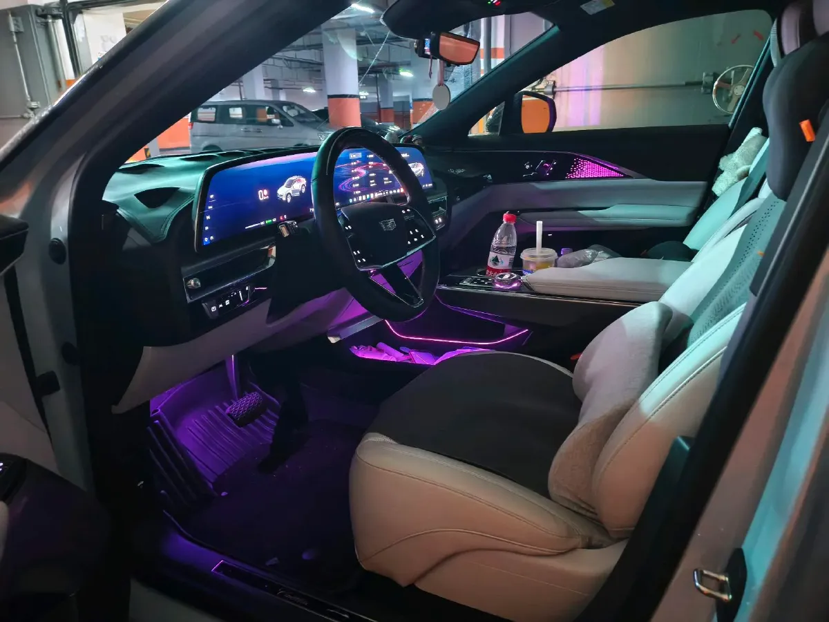 2022 Cadillac IQ Lyriq BEV 95.7KWH,autocango,china used car exporter,china ev exporter,chinese used car exporter,chinese used ev exporter