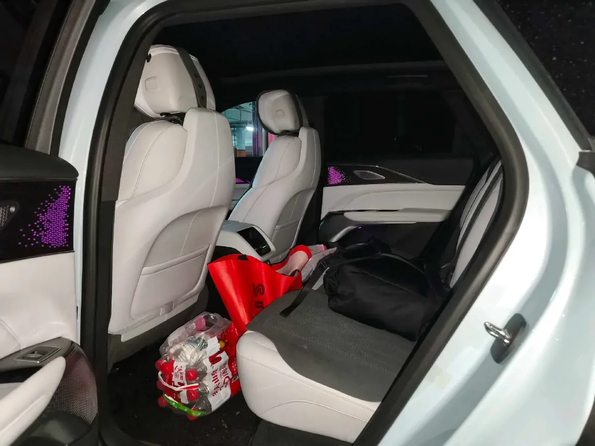 2022 Cadillac IQ Lyriq BEV 95.7KWH,autocango,china used car exporter,china ev exporter,chinese used car exporter,chinese used ev exporter