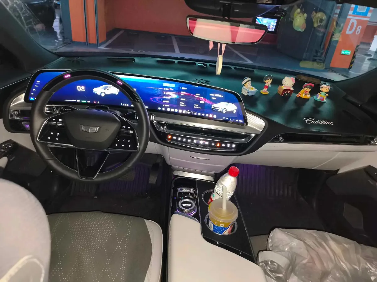 2022 Cadillac IQ Lyriq BEV 95.7KWH,autocango,china used car exporter,china ev exporter,chinese used car exporter,chinese used ev exporter