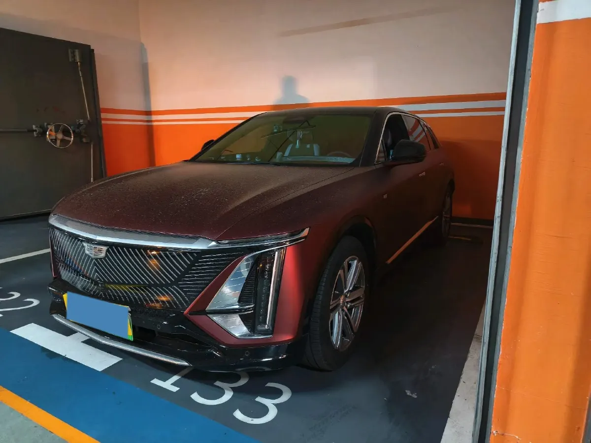 2022 Cadillac IQ Lyriq BEV 95.7KWH,autocango,china used car exporter,china ev exporter,chinese used car exporter,chinese used ev exporter