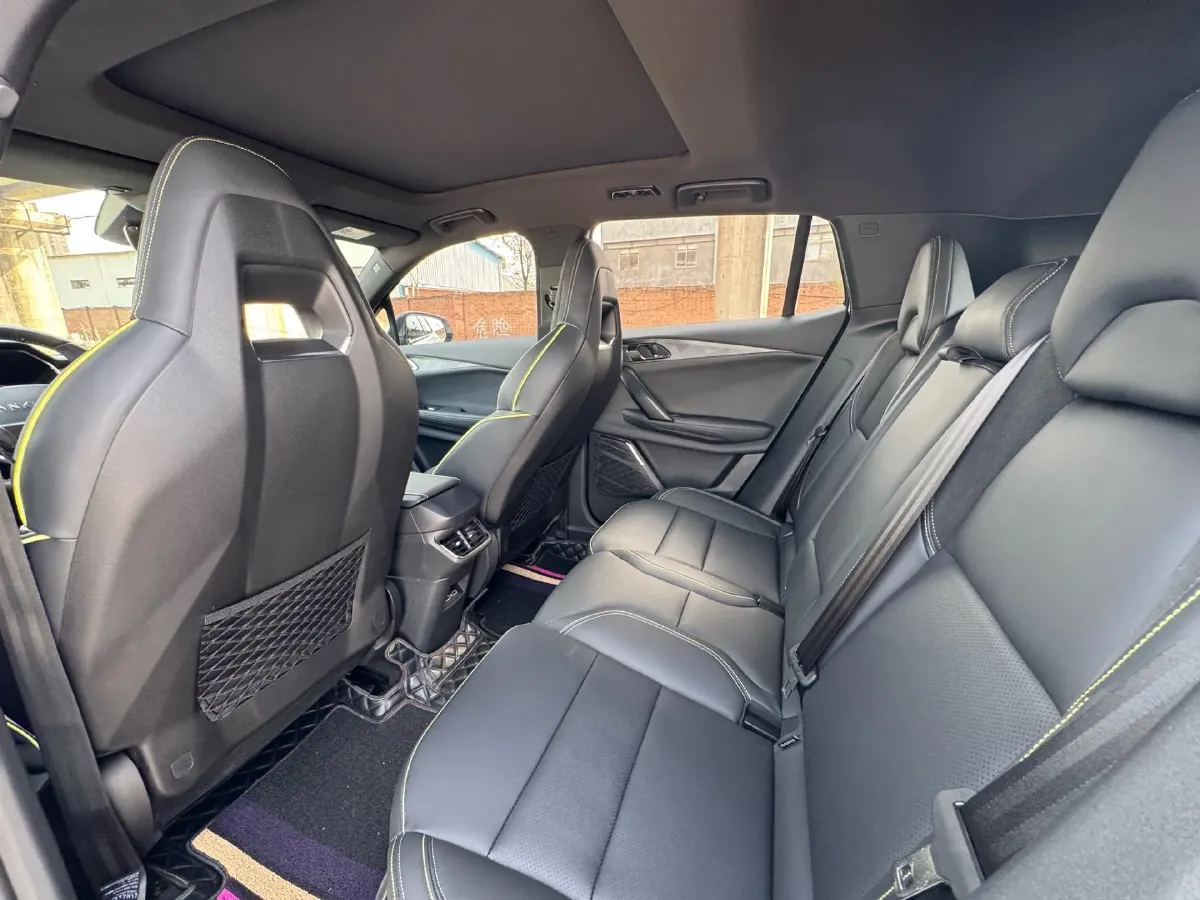 2023 LYNK&CO 06 1.5T 181HP L4 7DCT,autocango,china used car exporter,china ev exporter,chinese used car exporter,chinese used ev exporter