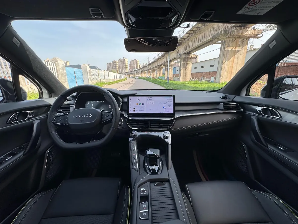 2023 LYNK&CO 06 1.5T 181HP L4 7DCT,autocango,china used car exporter,china ev exporter,chinese used car exporter,chinese used ev exporter