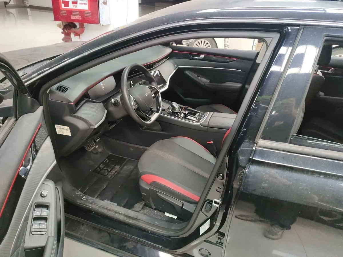 2021 DongFeng Aeolus YiXuan MAX 1.5T 190HP L4 7DCT,autocango,china used car exporter,china ev exporter,chinese used car exporter,chinese used ev exporter