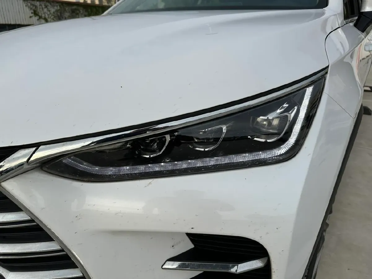 2020 DS 7 1.6T 180HP L4 8AT,autocango,china used car exporter,china ev exporter,chinese used car exporter,chinese used ev exporter