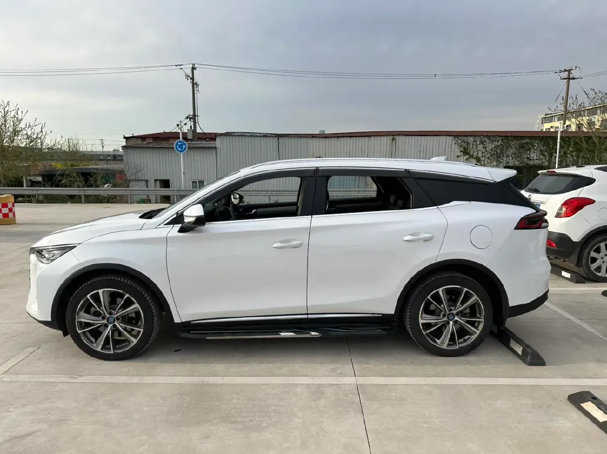 2020 DS 7 1.6T 180HP L4 8AT,autocango,china used car exporter,china ev exporter,chinese used car exporter,chinese used ev exporter