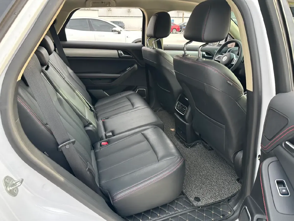 2020 DS 7 1.6T 180HP L4 8AT,autocango,china used car exporter,china ev exporter,chinese used car exporter,chinese used ev exporter