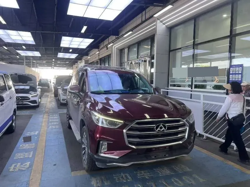 2017 MAXUS D90 2.0T 224HP L4 6AT,autocango,china used car exporter,china ev exporter,chinese used car exporter,chinese used ev exporter