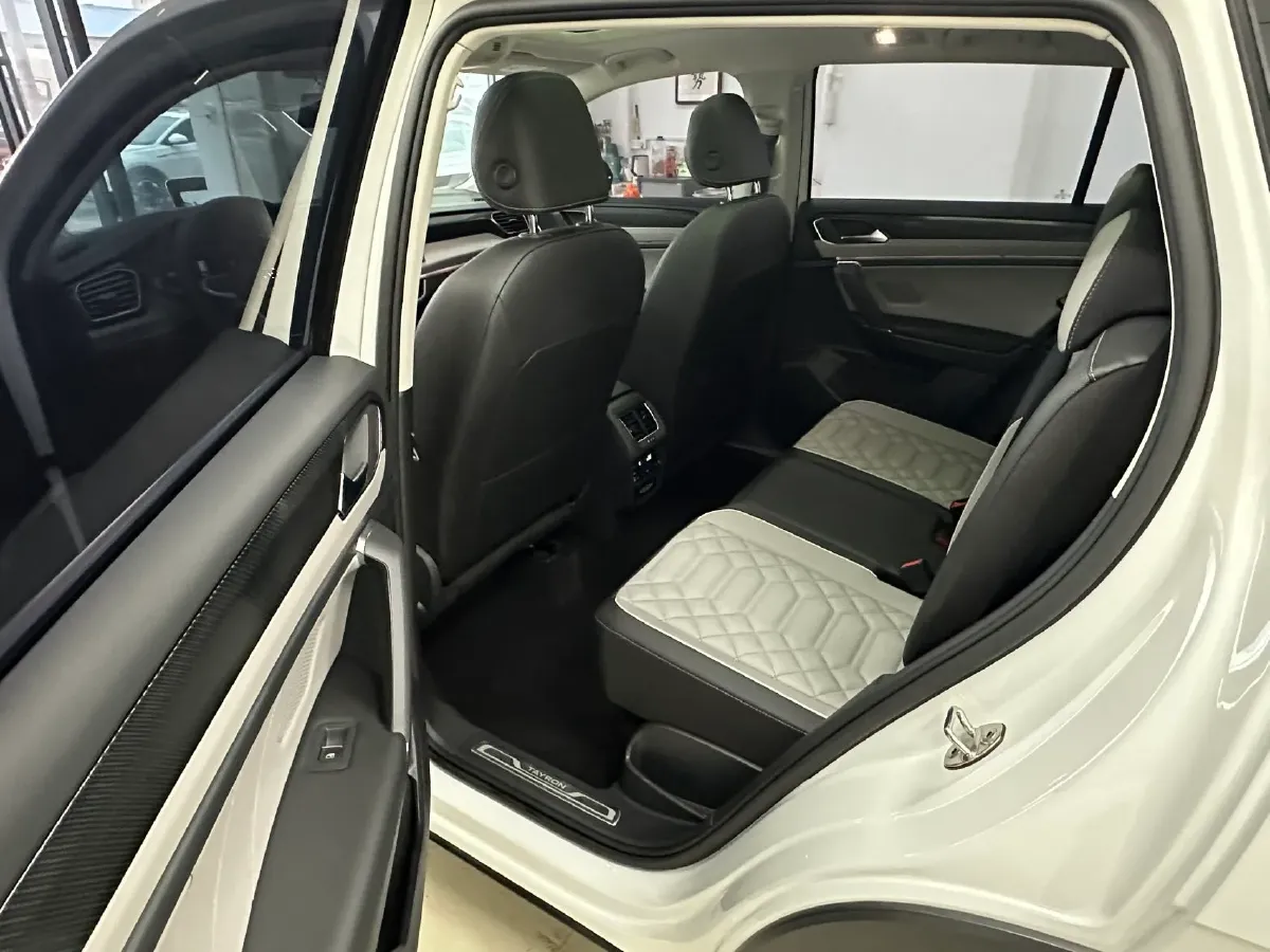 2023 Volkswagen Tayron 1.4T 150HP L4 7DCT,autocango,china used car exporter,china ev exporter,chinese used car exporter,chinese used ev exporter