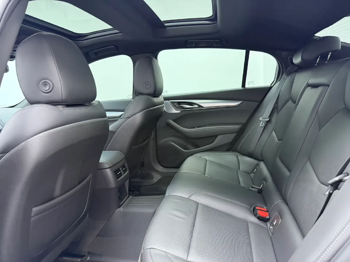 2023 Cadillac CT5 2.0T 237HP L4 10AT,autocango,china used car exporter,china ev exporter,chinese used car exporter,chinese used ev exporter