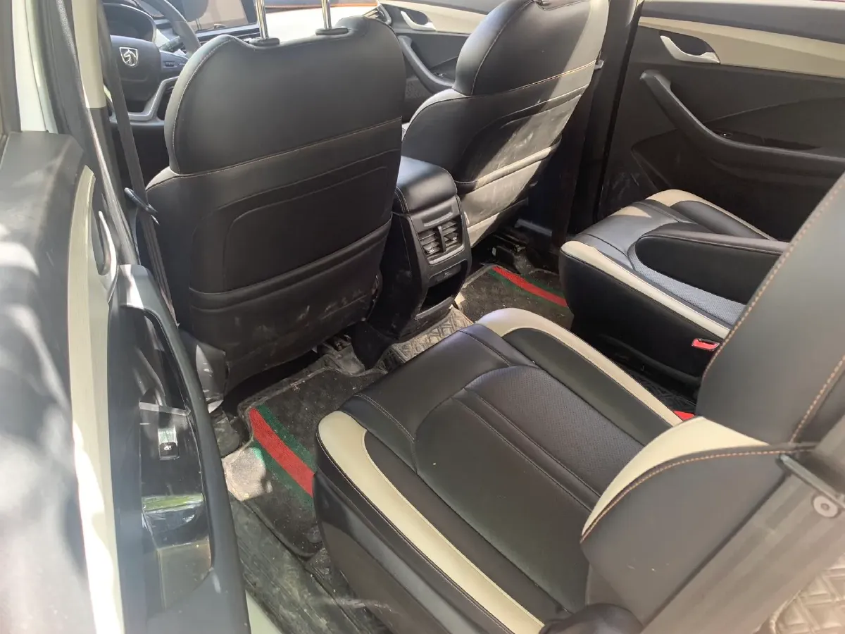 2019 BaoJun 360 1.5L 105HP L4 CVT,autocango,china used car exporter,china ev exporter,chinese used car exporter,chinese used ev exporter