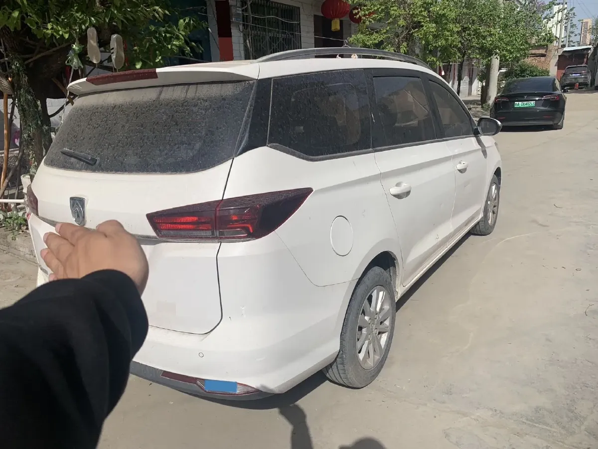 2019 BaoJun 360 1.5L 105HP L4 CVT,autocango,china used car exporter,china ev exporter,chinese used car exporter,chinese used ev exporter
