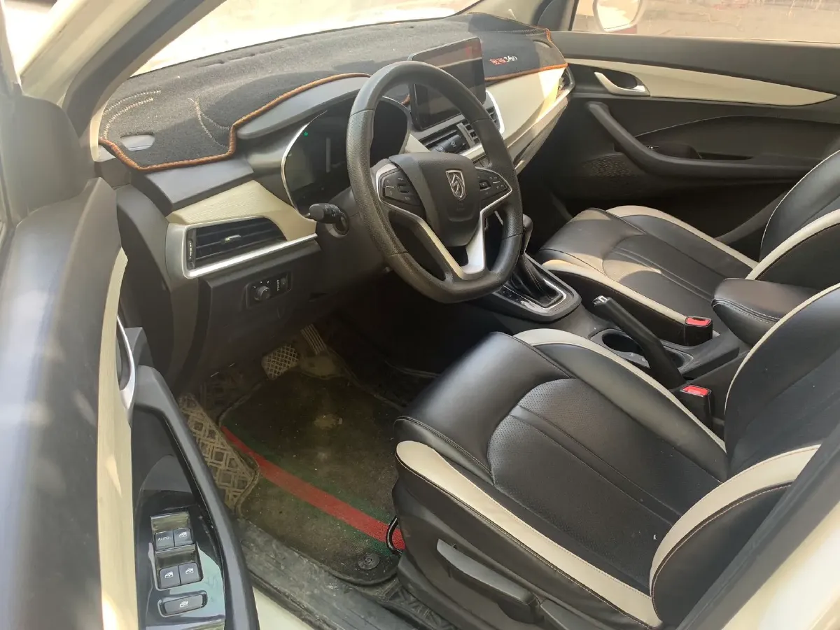 2019 BaoJun 360 1.5L 105HP L4 CVT,autocango,china used car exporter,china ev exporter,chinese used car exporter,chinese used ev exporter