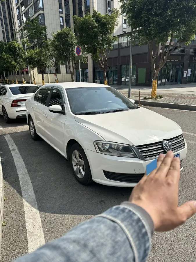 2013 Volkswagen Lavida 1.6L 110HP L4 6AT,autocango,china used car exporter,china ev exporter,chinese used car exporter,chinese used ev exporter