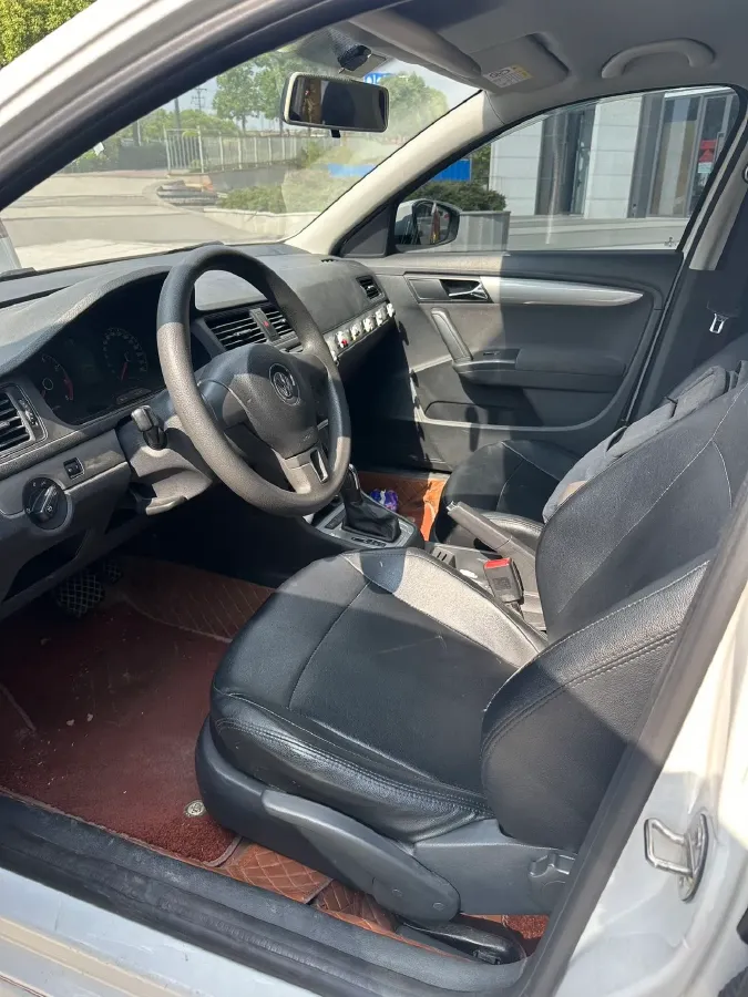 2013 Volkswagen Lavida 1.6L 110HP L4 6AT,autocango,china used car exporter,china ev exporter,chinese used car exporter,chinese used ev exporter