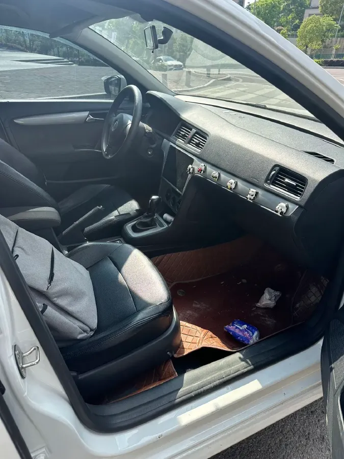 2013 Volkswagen Lavida 1.6L 110HP L4 6AT,autocango,china used car exporter,china ev exporter,chinese used car exporter,chinese used ev exporter