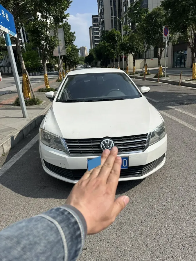 2013 Volkswagen Lavida 1.6L 110HP L4 6AT,autocango,china used car exporter,china ev exporter,chinese used car exporter,chinese used ev exporter