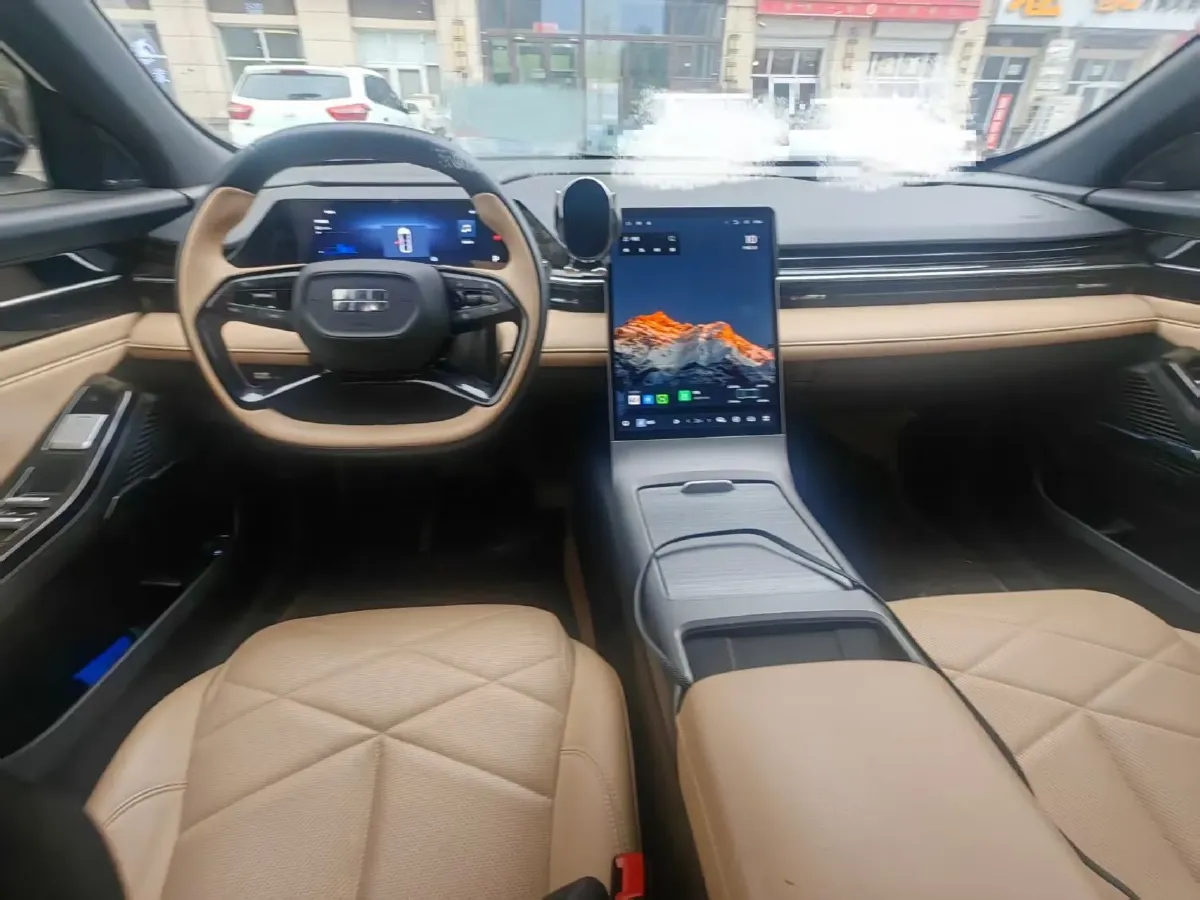 2023 Geely Galaxy L6 1.5T 163HP L4 3DHT PHEV,autocango,china used car exporter,china ev exporter,chinese used car exporter,chinese used ev exporter